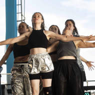 Dancers across Borders